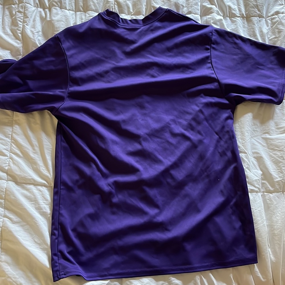 Shirt - Picture 2 of 4